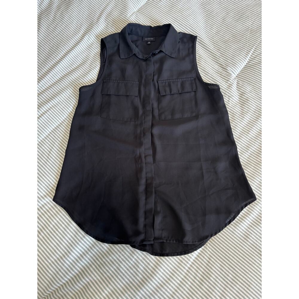 Minimalist Black Button-Down Tank-Top with Pockets